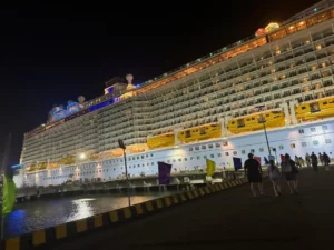 Chan May Port to Da Nang & Hoi An — Reliable Private Car