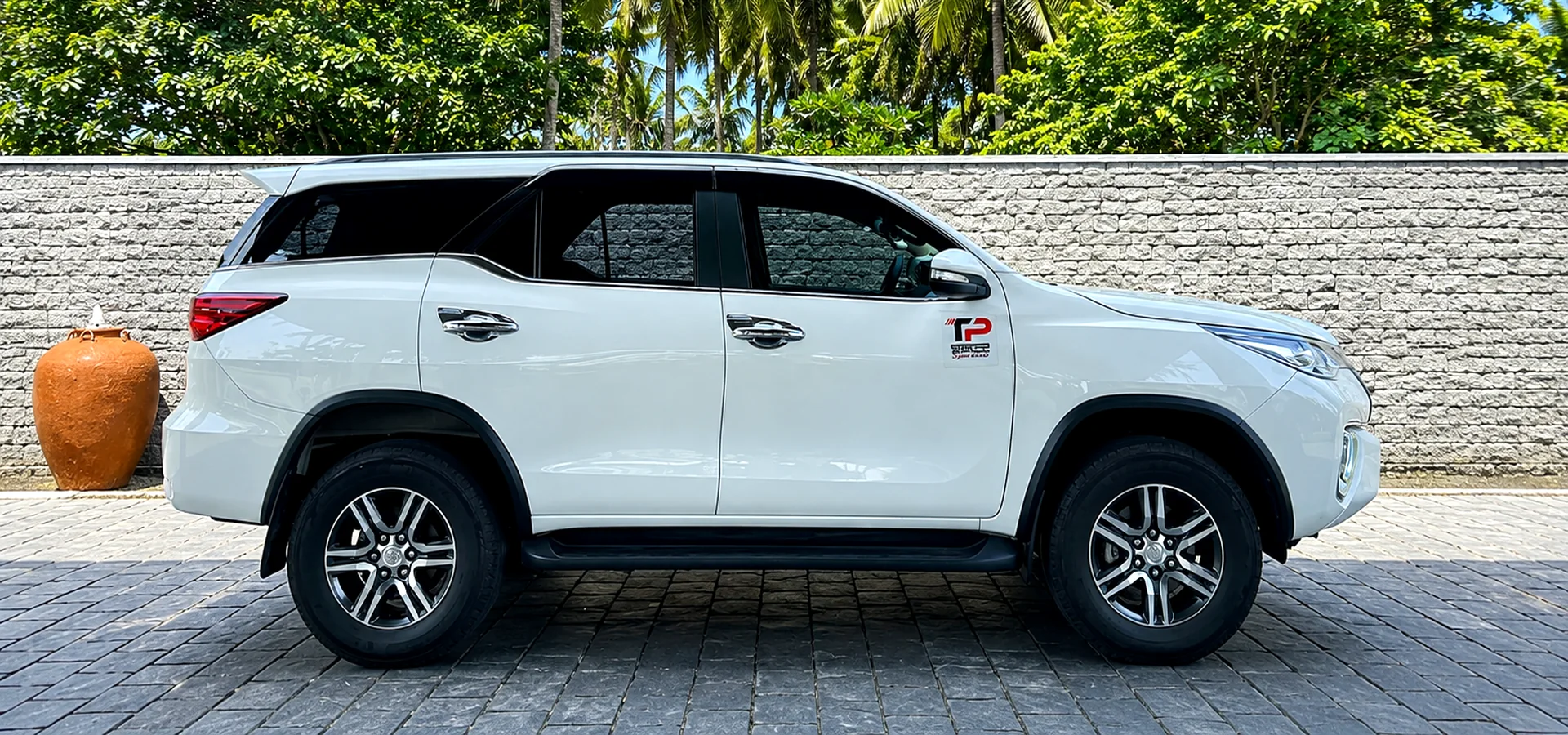 Clean private car fleet for Hoi An transfers
