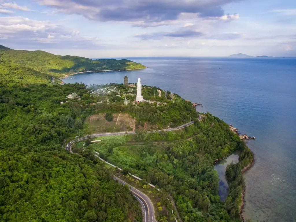Son Tra Peninsula and Marble Mountains private car