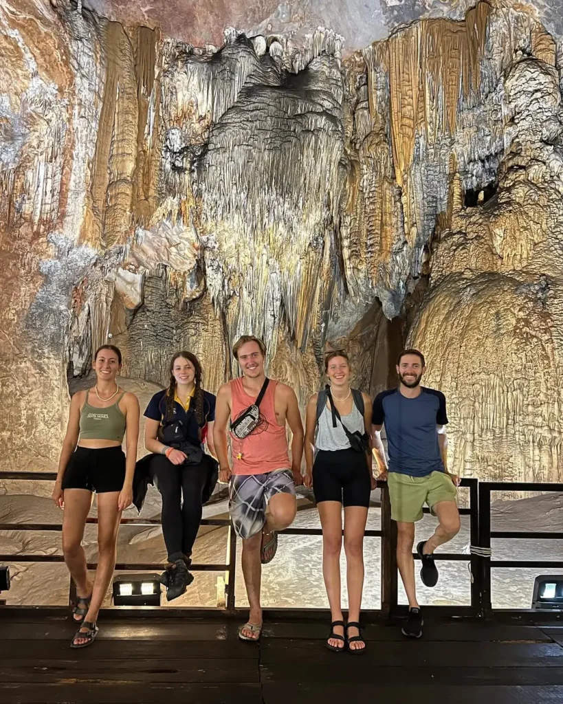 Private Car Hoi An / Da Nang to Phong Nha (One-Way & Round Trip)
