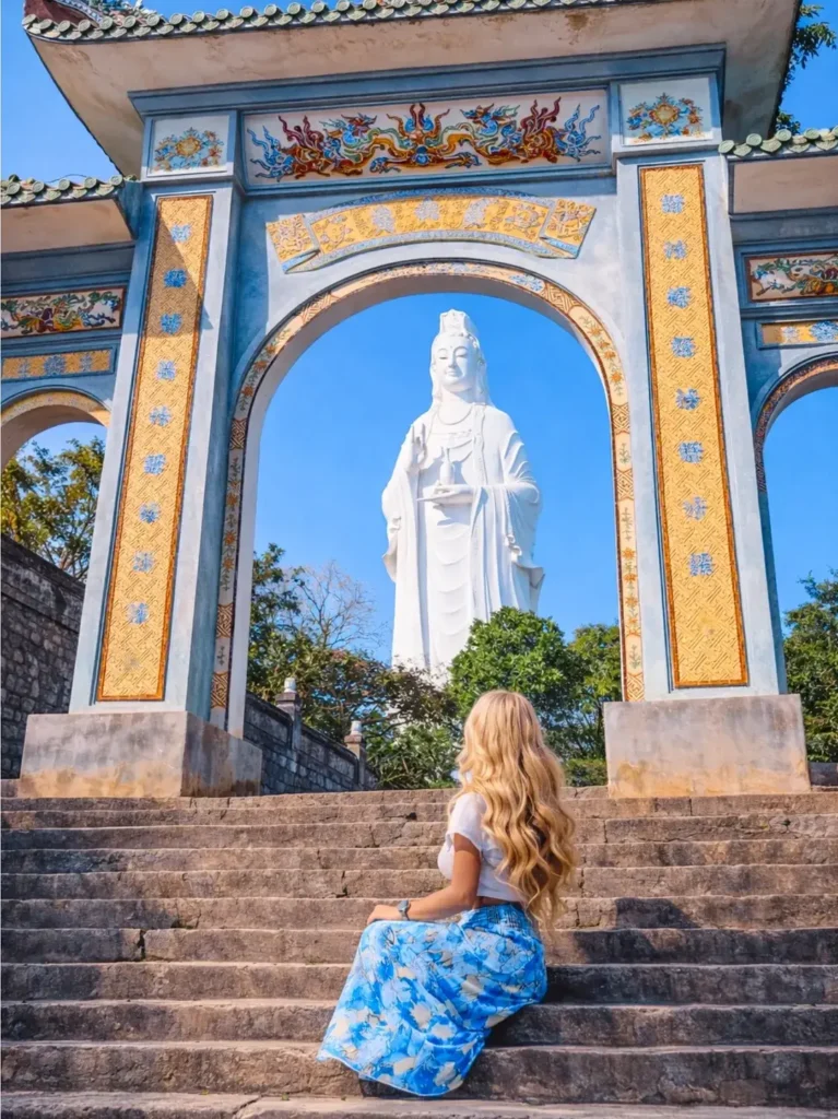 Tour tham quan cảng Chân May - Tour thành phố Đà Nẵng & Sơn Trà